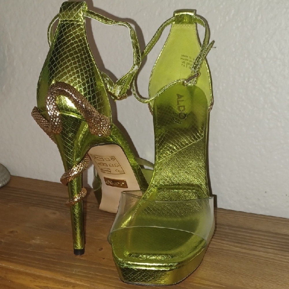 NEW Aldo Metallic Green Golden Snake Heels